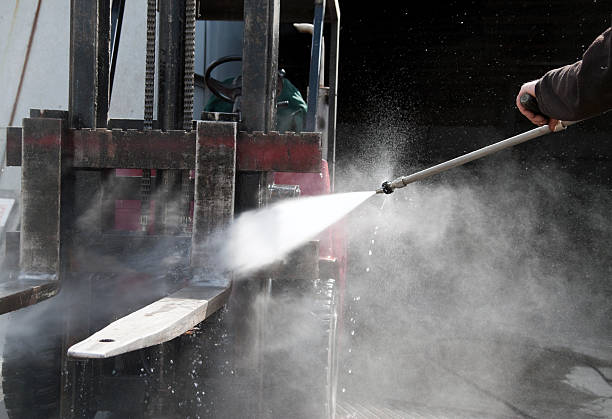 Best Driveway Pressure Washing  in Mclean, VA